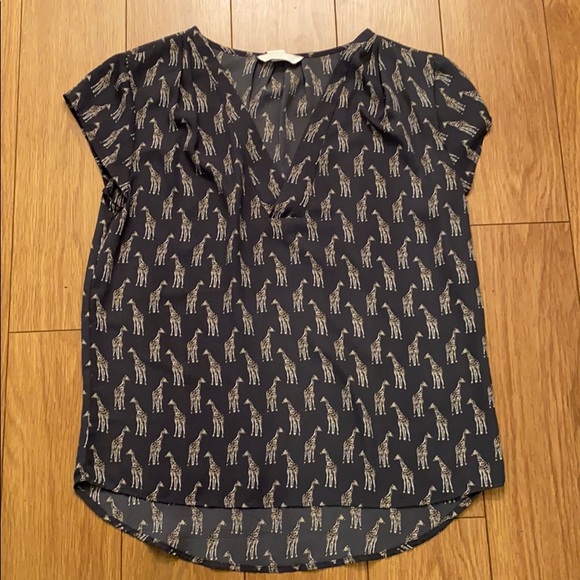 H&M Giraffe Blouse - Picture 2 of 4